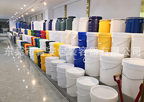 女人三十色色影院吉安容器一楼涂料桶、机油桶展区